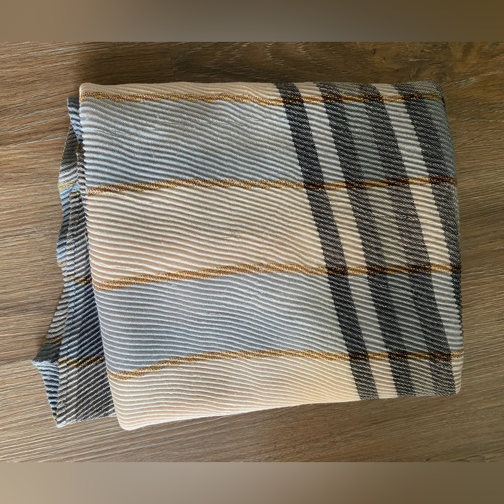 NWOT Colorplay Scarf - Picture 3 of 3